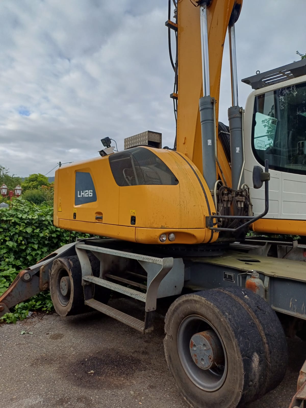 LIEBHERR LH26 2019
