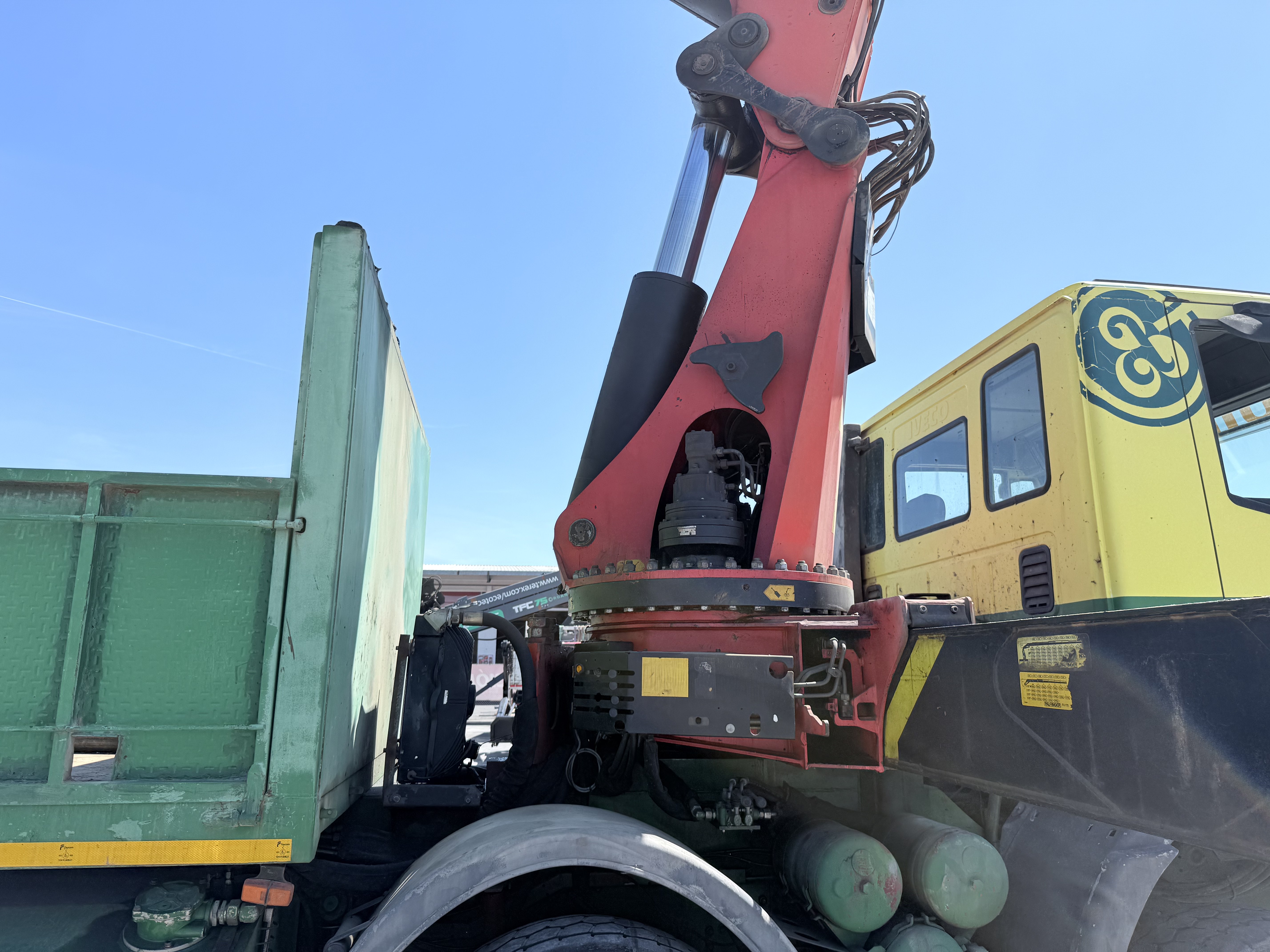 PALFINGER PK72002 2004
