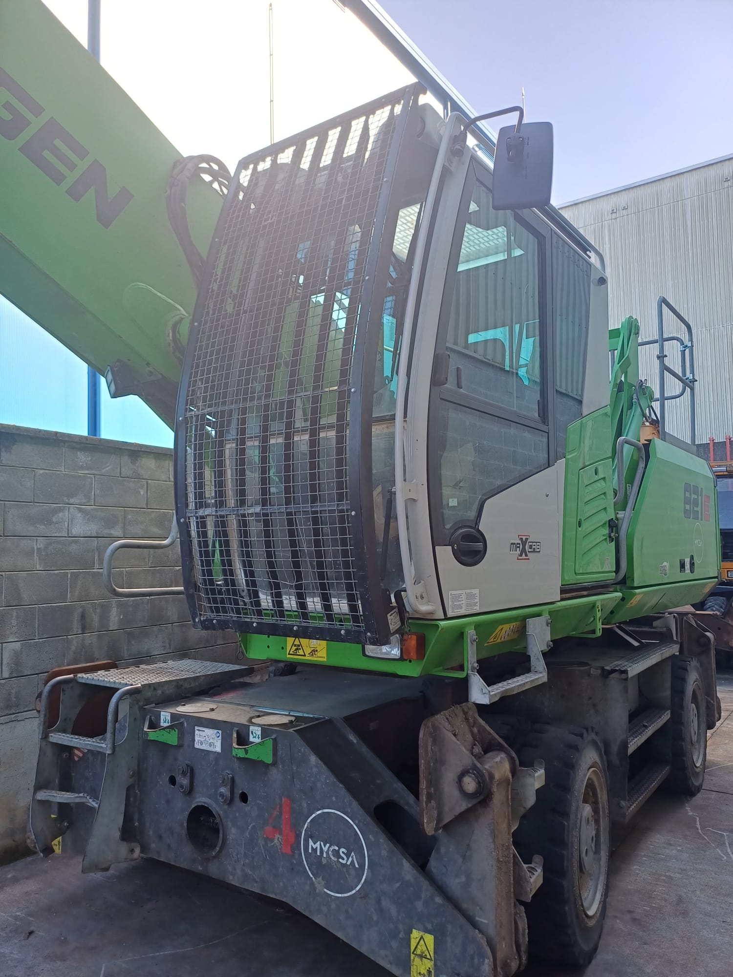 SENNEBOGEN 821E 2019
